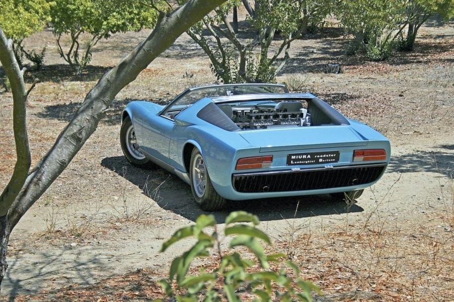  Lamborghini Miura Roadster 1968 года  (фото 26 из 36)